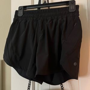Lululemon track that mid rise lined short 5"